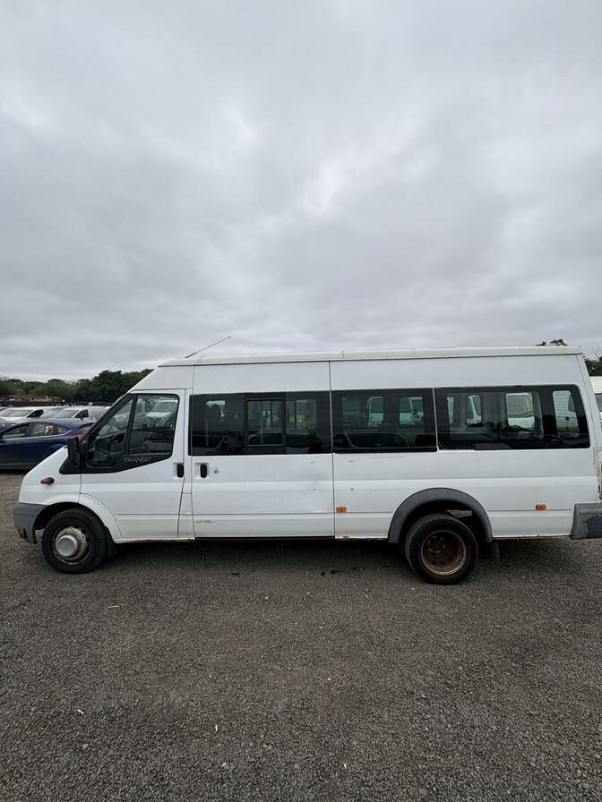 2011 Ford Transit – Model: Transit 115 T430 17s RWD – CV61ZKC