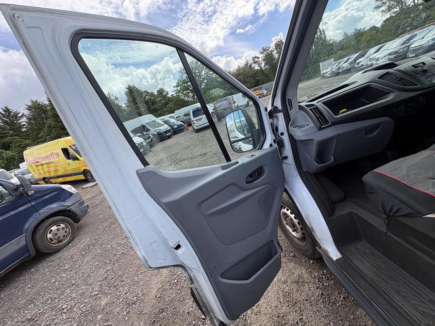 2017 Ford Transit – Model: Transit 350 – FG67EXO