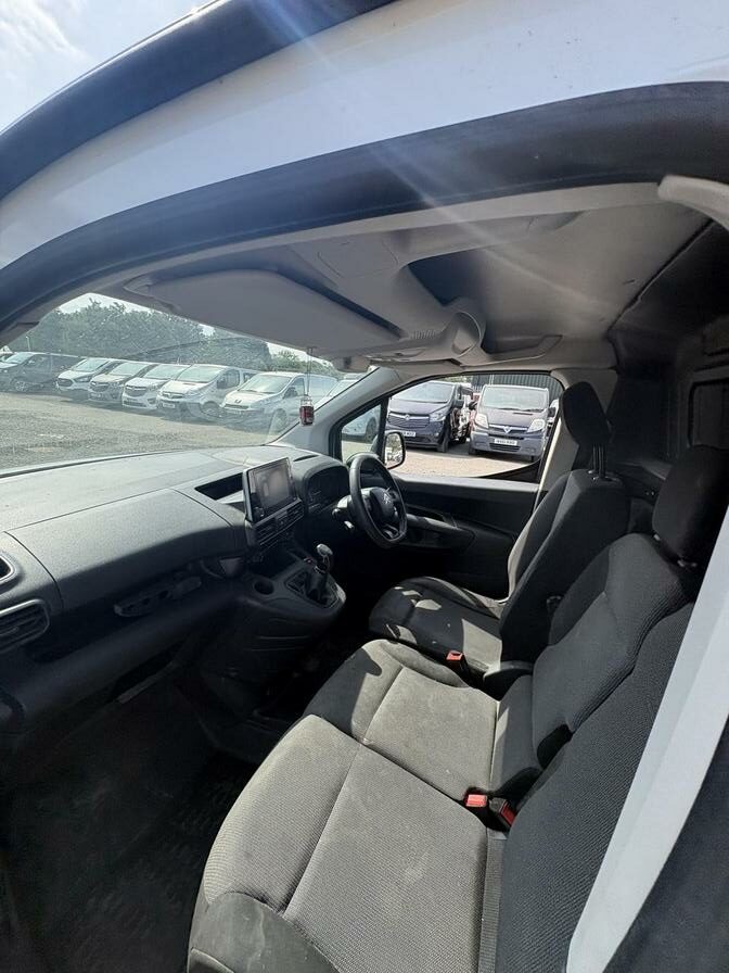 2020 Citroen Berlingo – Model: Berlingo 650 Enterprise Blue HDi S/S – SM70CJF