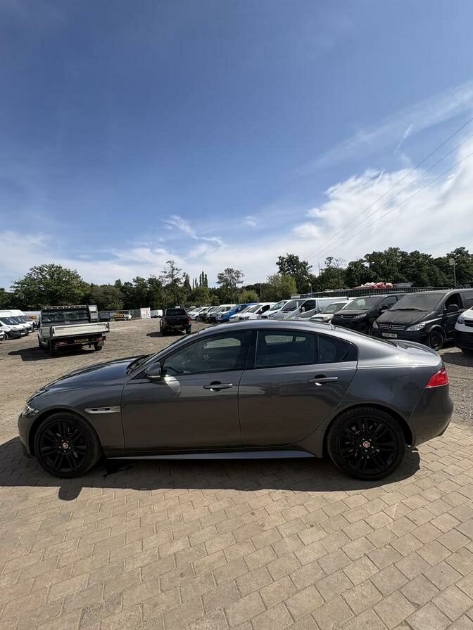 2017 Jaguar XE – Model: XE R-Sport D AWD Auto – YW67EJF