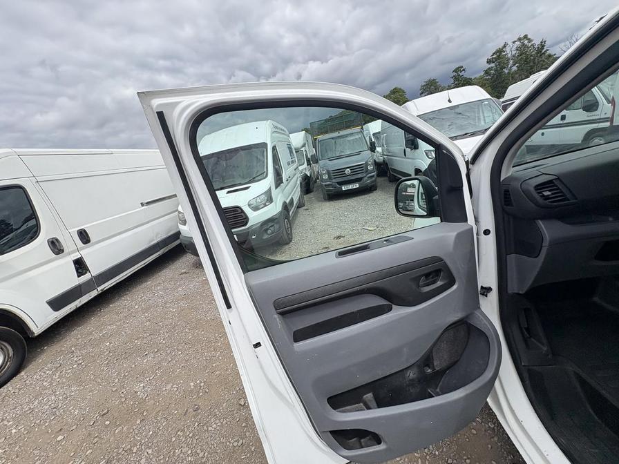 2019 Citroen Dispatch – Model: Dispatch 1400 Enterprise Blue HDi S/S – LF69RSY