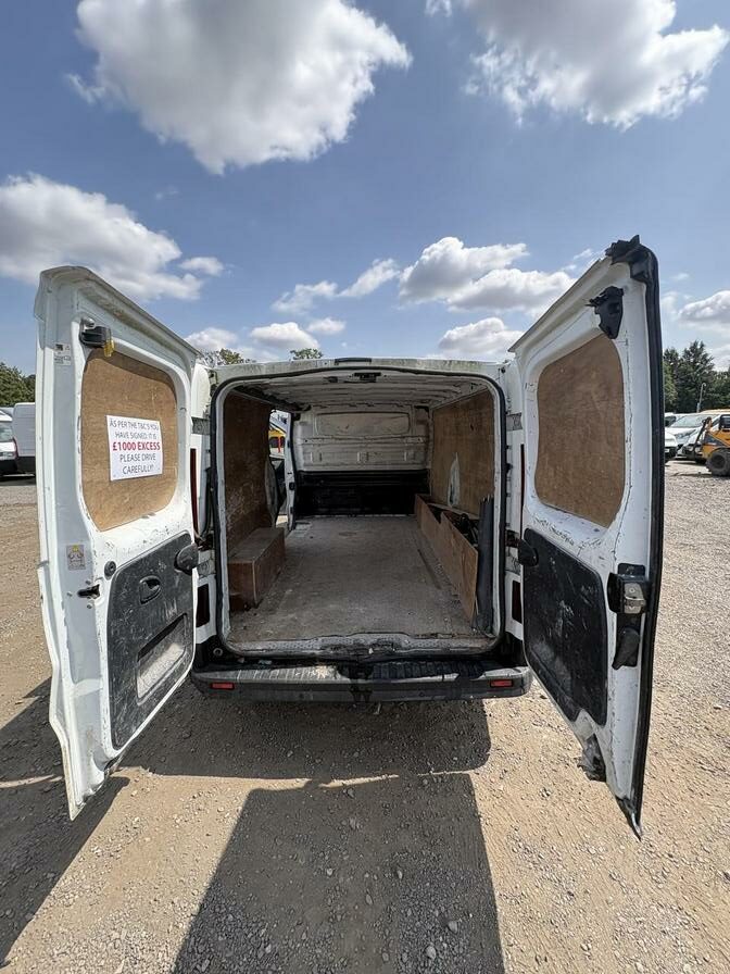 2016 Renault Trafic – Model: Trafic LL29 Business+ dCi – HN66WDR