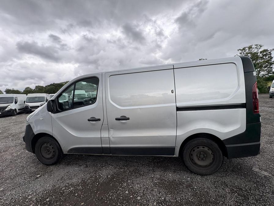 2018 Vauxhall Vivaro – Model: Vivaro 2700 BiTurbo CDTi S/S – SJ68PUA