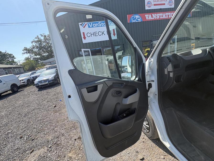 2013 Vauxhall Movano – Model: Movano F2800 L1H1 CDTi – WX13UHJ