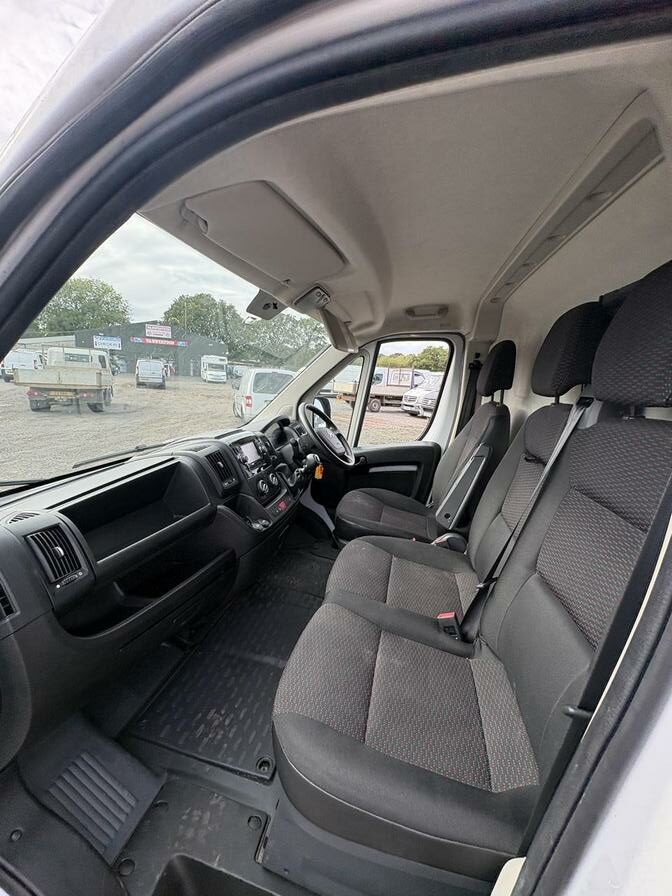 2022 Citroen Relay – Model: Relay 35 L3H2 Enterprise Blue HDi S/S – LD22XCL
