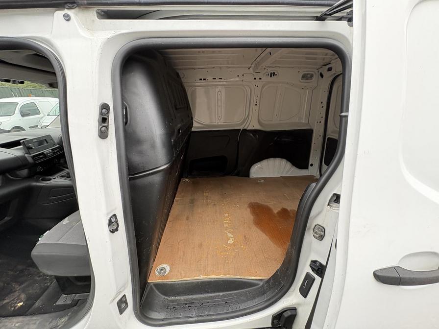 2019 Vauxhall Combo – Model: Combo 2000 Edition TD S/S – BK69BEJ