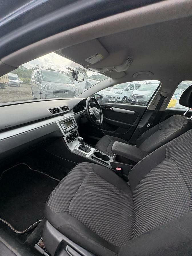 2014 Volkswagen Passat – Model: Passat S BlueMotion Technology TDI Semi-Auto – FT63LNG