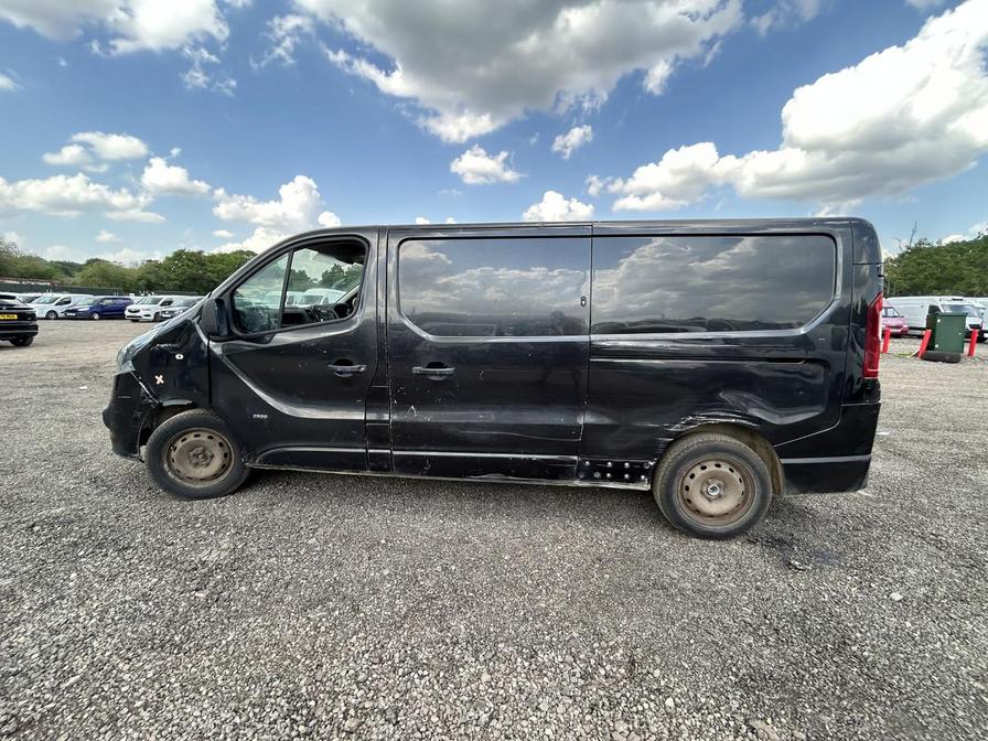 2016 Vauxhall Vivaro – Model: Vivaro 2900 Sportive Bi-T CDTi ecoFLEX S/S – YR66UMY
