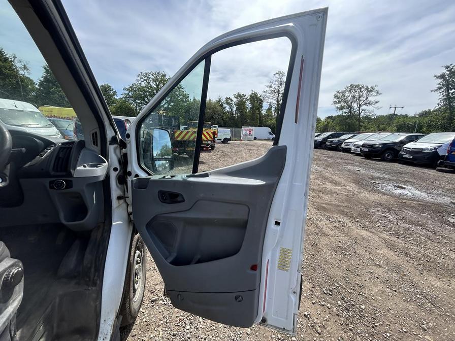 2016 Ford Transit – Model: Transit 350 – BX16YXV