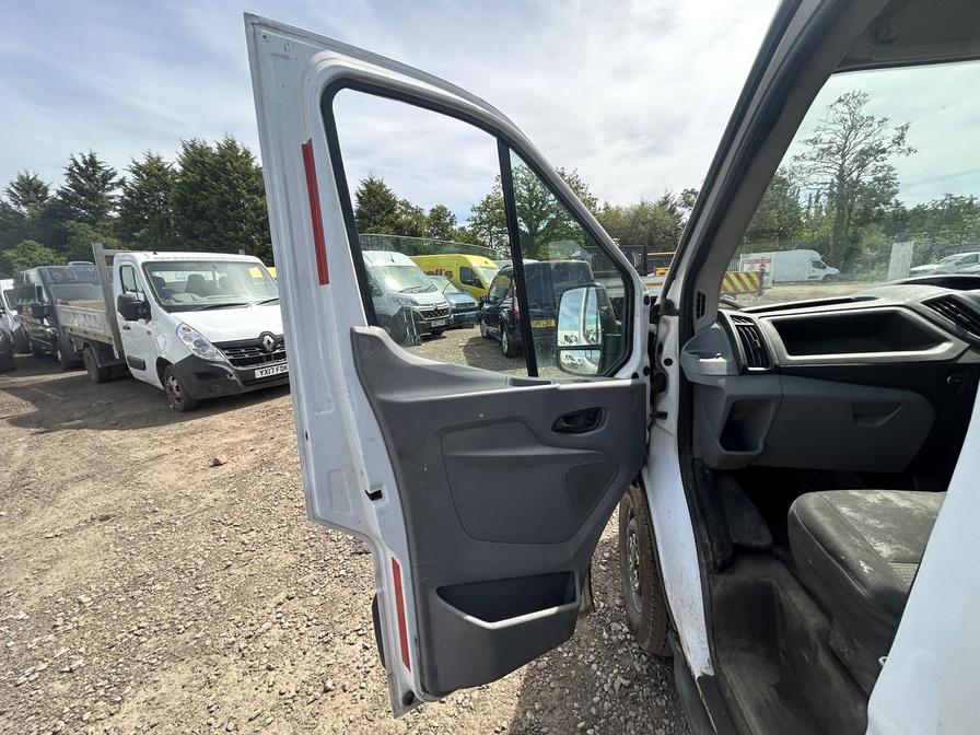 2016 Ford Transit – Model: Transit 350 – BX16YXV