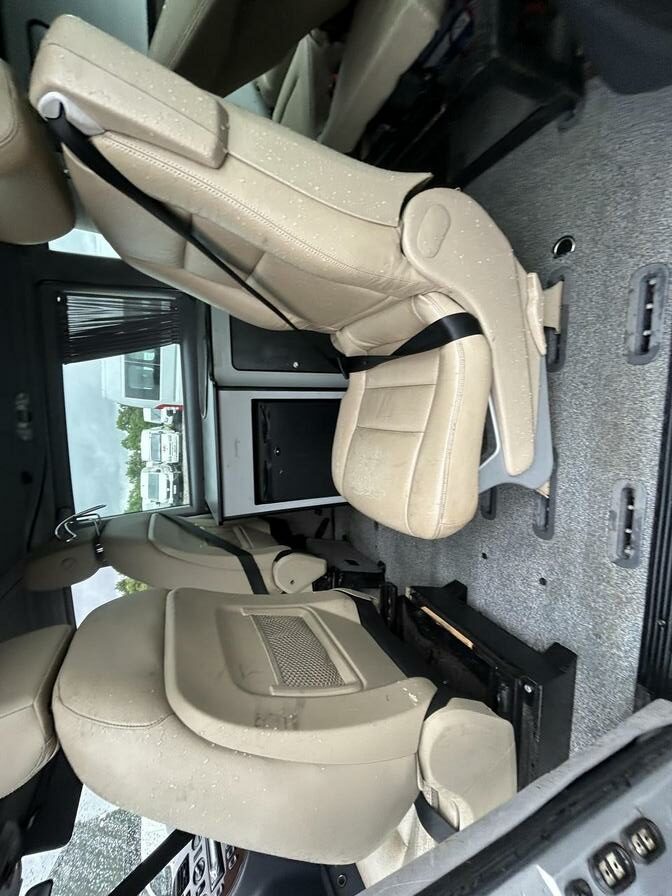 2003 Mercedes-Benz V-Class – Model: V220 CDI Ambiente Auto – SH53JOJ