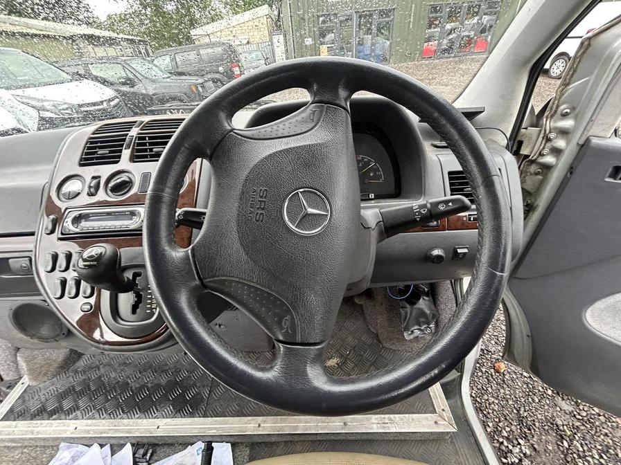 2003 Mercedes-Benz V-Class – Model: V220 CDI Ambiente Auto – SH53JOJ