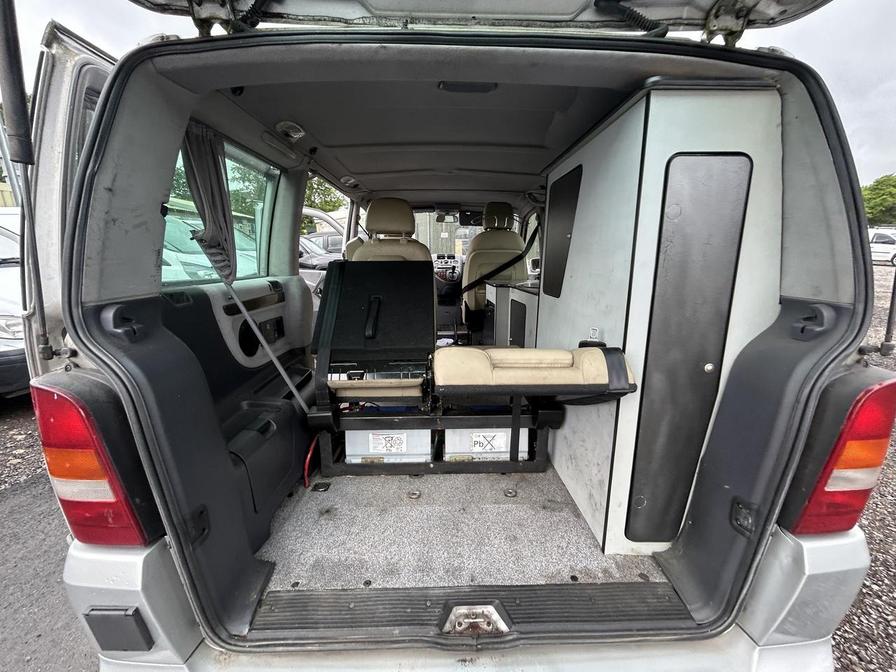 2003 Mercedes-Benz V-Class – Model: V220 CDI Ambiente Auto – SH53JOJ