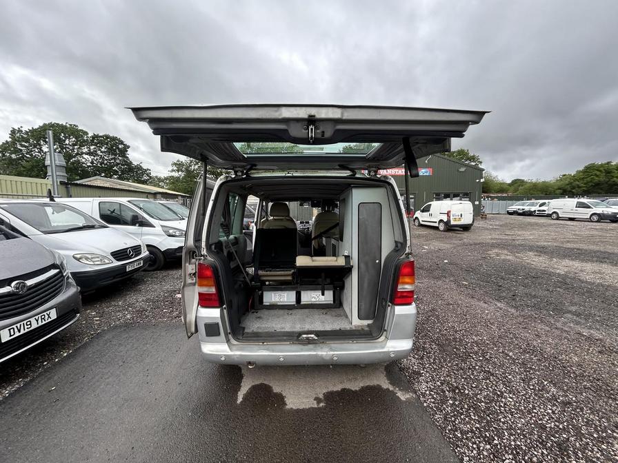 2003 Mercedes-Benz V-Class – Model: V220 CDI Ambiente Auto – SH53JOJ