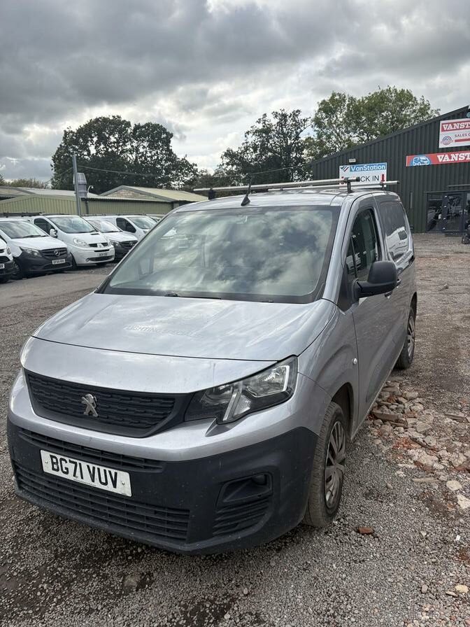 2021 Peugeot Partner – Model: Partner Professional Premium Blue HDi – BG71VUV