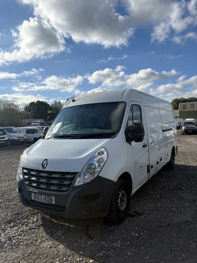 2013 Renault Master – Model: Master 125.35 LWB – BX13HDN