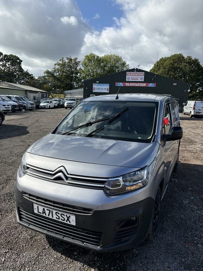 2022 Citroen Berlingo – Model: Berlingo 1000 Enterprise Professional Blue HDi – LA71SSX