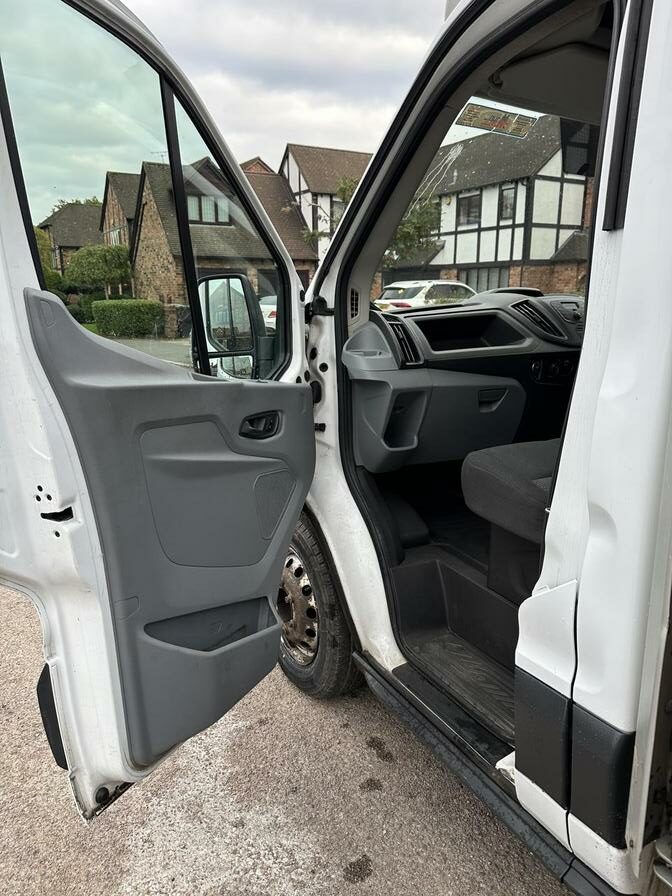 2017 Ford Transit – Model: Transit 350 – EA67XGC