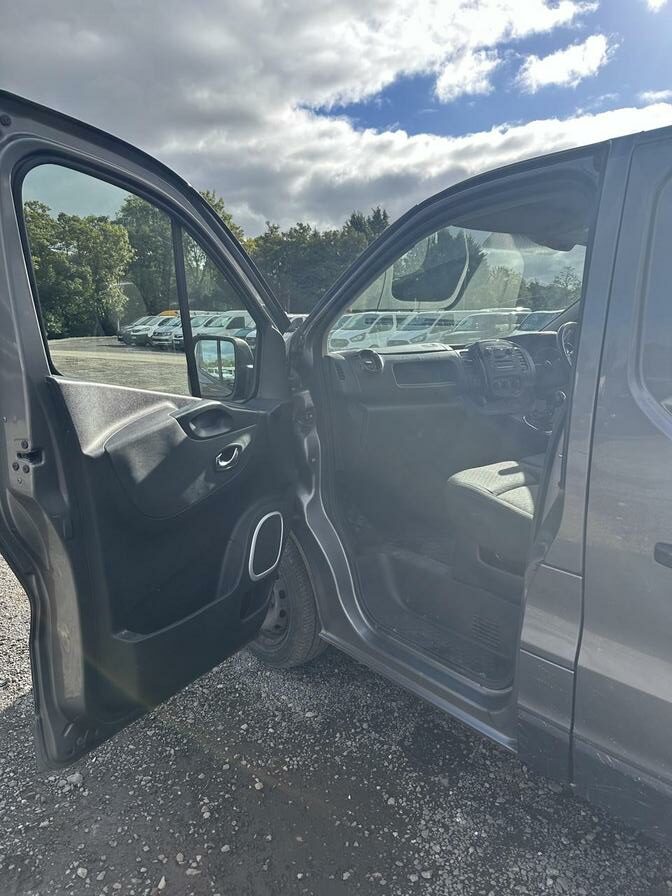 2018 Vauxhall Vivaro – Model: Vivaro  2900 Sportive CDTi – MM18JYC