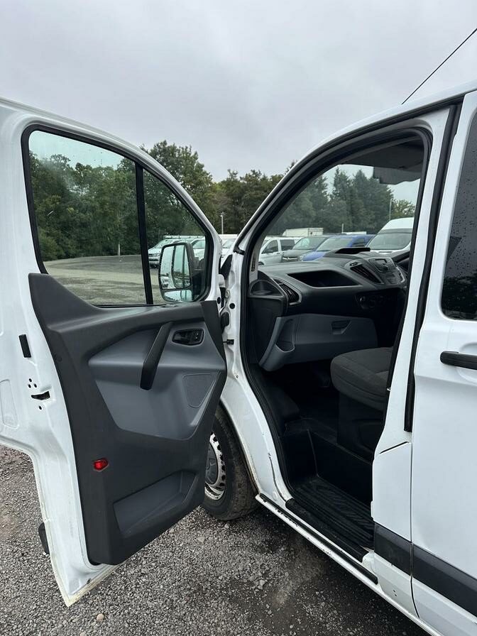 2014 Ford Transit Custom – Model: Transit Custom 290 E-Tech – NL14UZR