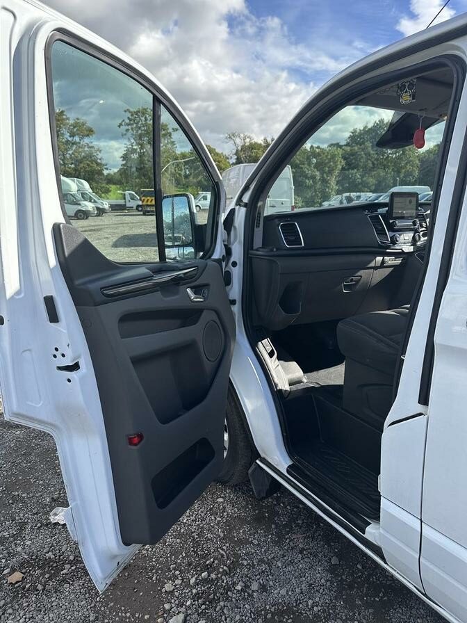 2019 Ford Transit Custom – Model: Transit Custom 280 Limited – MV19AVU
