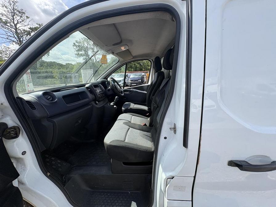 2015 Vauxhall Vivaro – Model: Vivaro  2900 CDTI – DS15EPK