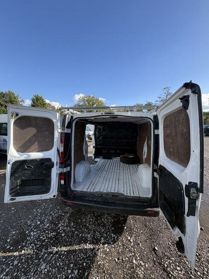 2015 Vauxhall Vivaro – Model: Vivaro  2700 CDTI – CV65OGJ