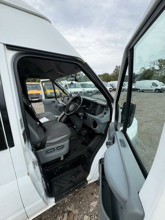 2008 Ford Transit – Model: Transit 100 15-Seat RWD – MH08JRX