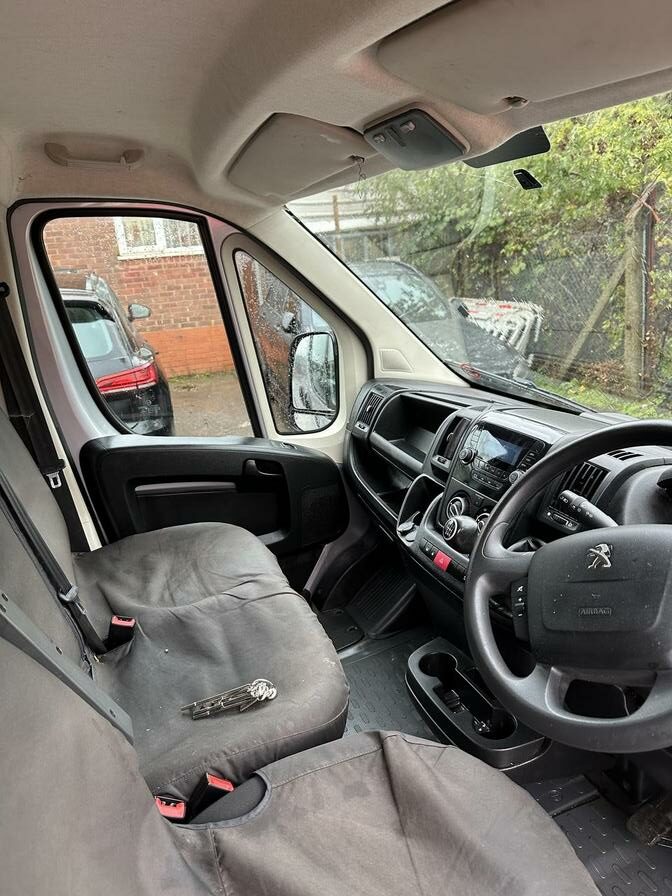 2022 Peugeot Boxer – Model: Boxer 335 S L2H1 Blue HDi – LM22CFE