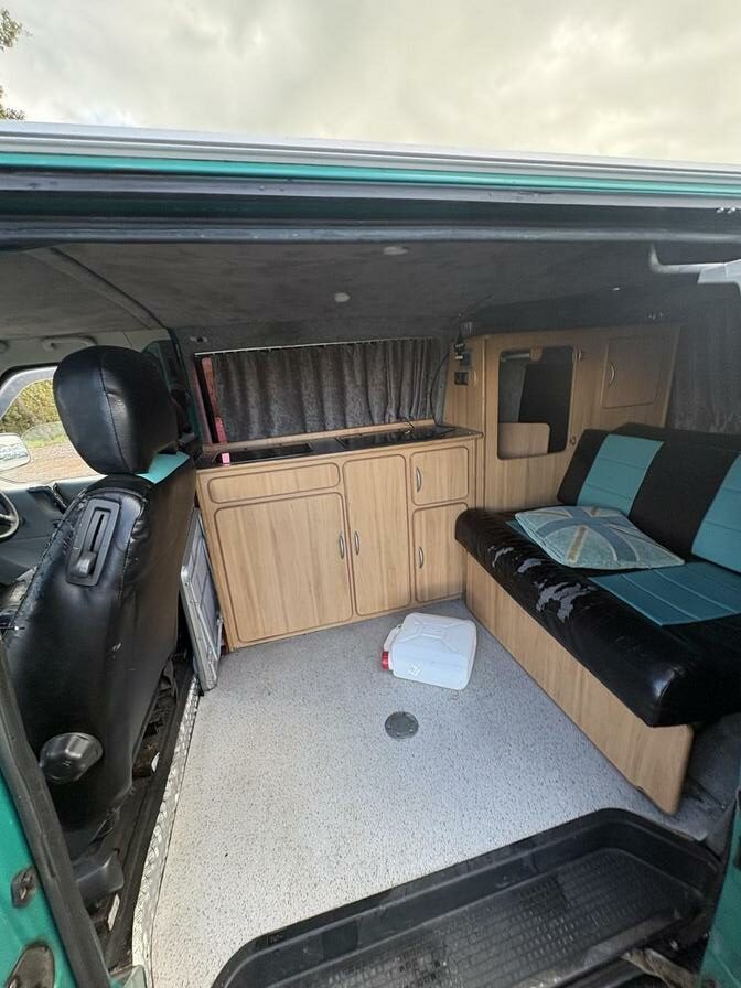 1999 Volkswagen Transporter – Model: Transporter TDI SWB – V41GCS