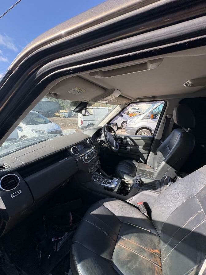 2012 Land Rover Discovery – Model: Discovery TDV6 Auto 210 – VE12FXO