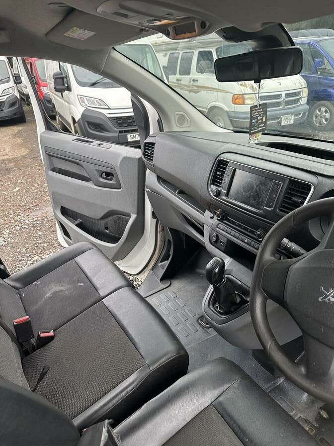 2019 Peugeot Expert – Model: Expert Professional Standard Blue HDi – NY19CNC