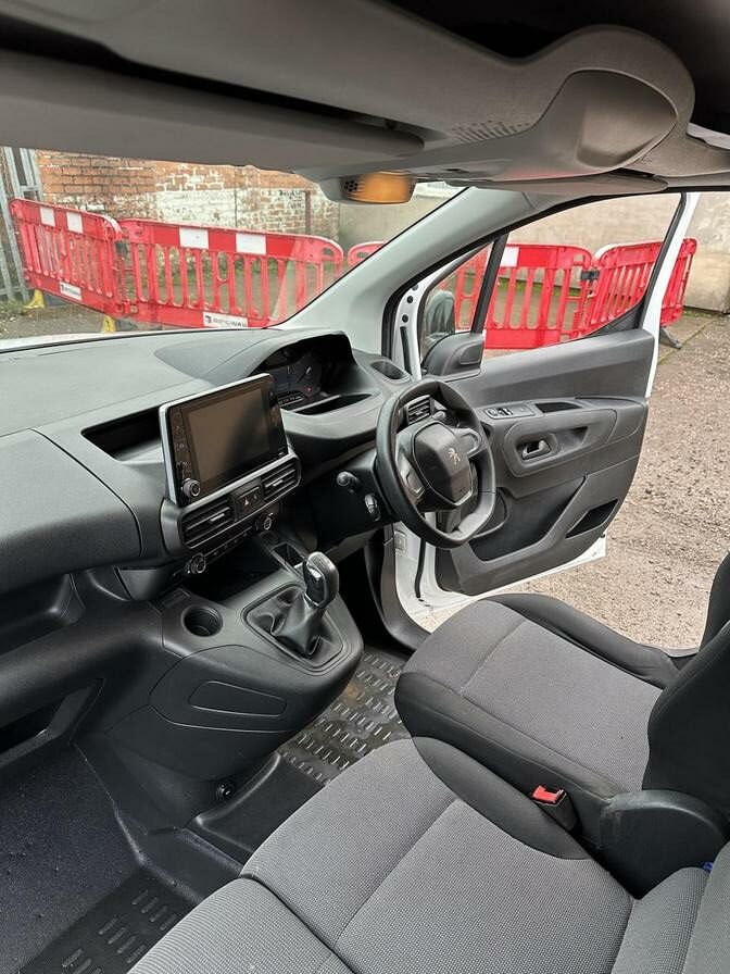 2019 Peugeot Partner – Model: Partner Professional L1 Blue HDi – MT69WZE