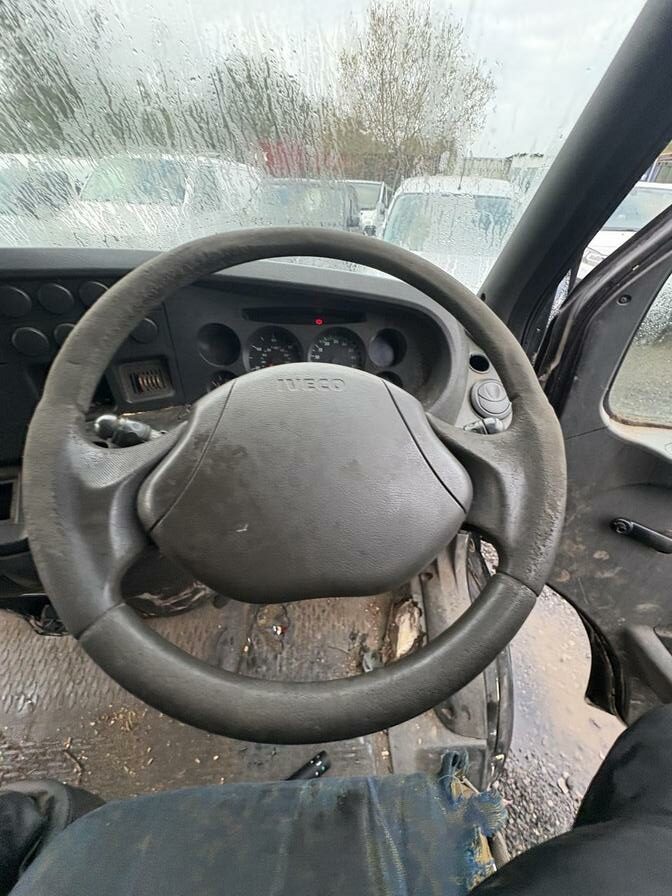 2002 Iveco Daily – Model: Daily 2000 35C11 SWB – LT02XGE
