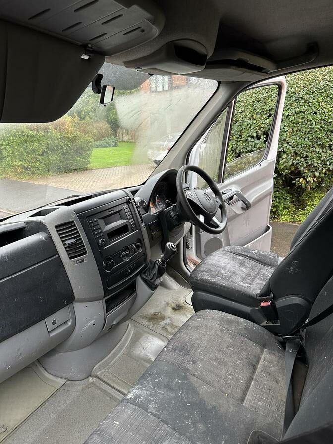 2015 Mercedes-Benz Sprinter – Model: Sprinter 313 CDi – KM15UJC