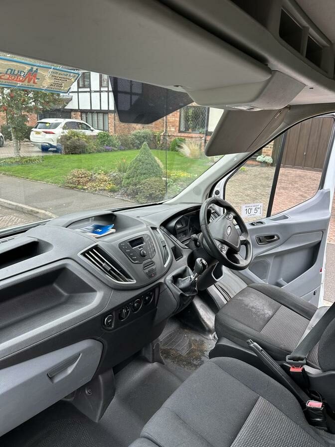 2017 Ford Transit – Model: Transit 350 – EA67XGC