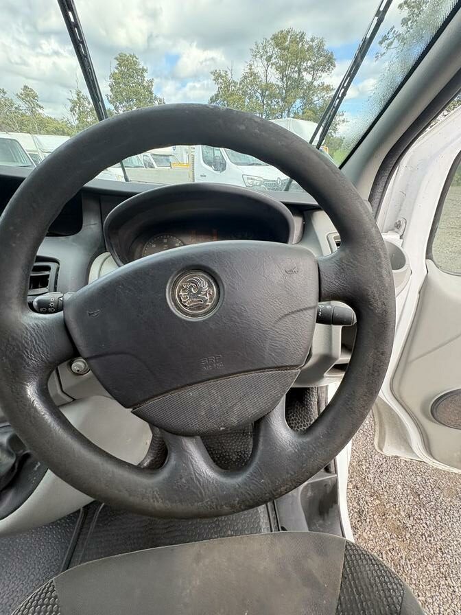 2011 Vauxhall Vivaro – Model: Vivaro 2700 CDTi 89 SWB – PE61XHN