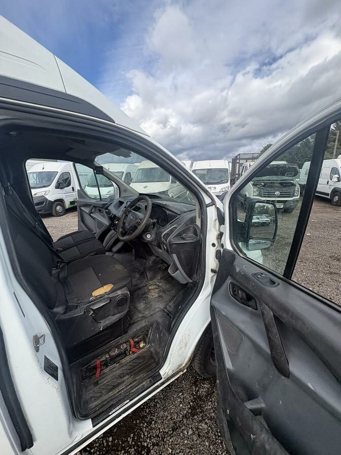 2014 Ford Transit Custom – Model: Transit Custom 290 E-Tech – TFZ9726