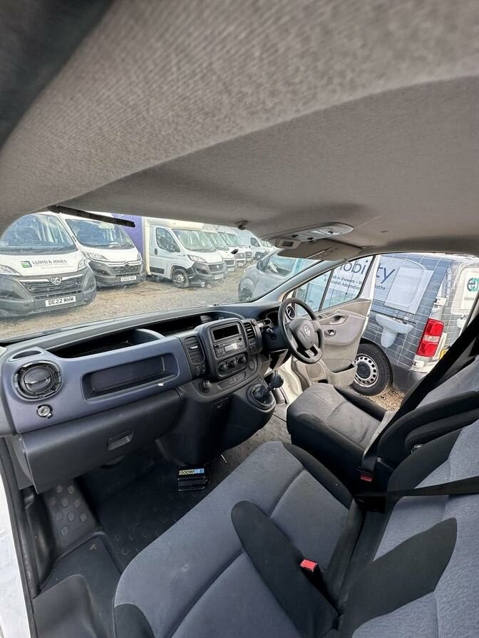 2017 Vauxhall Vivaro – Model: Vivaro  2900 CDTI – HY17ZDG