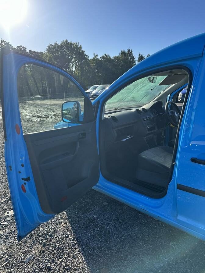 2011 Volkswagen Caddy MaxI – Model: Caddy Maxi C20 TDI – FG61RSZ