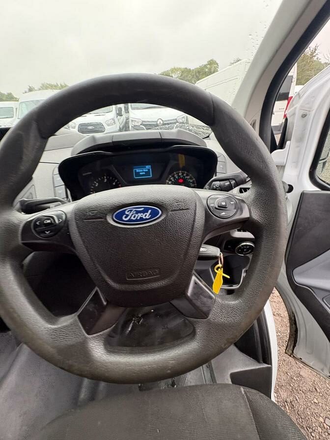2015 Ford Transit Custom – Model: Transit Custom 330 E-Tech – BX64FRR