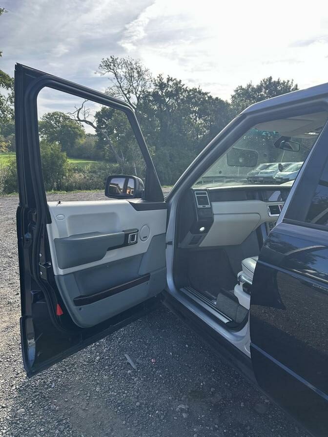2005 Land Rover Range Rover – Model: Range Rover V8 Vogue SE Auto – ND55LNF