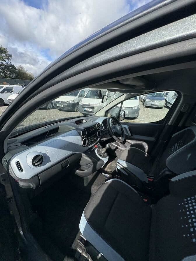 2015 Citroen Berlingo Multispace – Model: Berlingo Multispace VTR HDi – SK15OMT