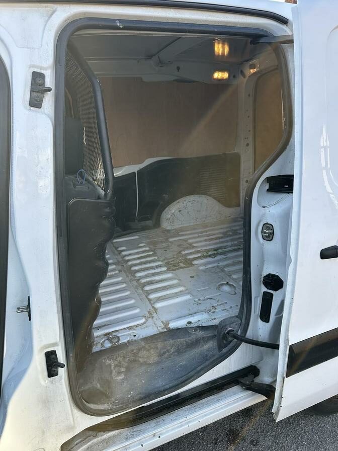 2017 Peugeot Partner – Model: Partner Professional L1 Blue HDi – NU67ZYE