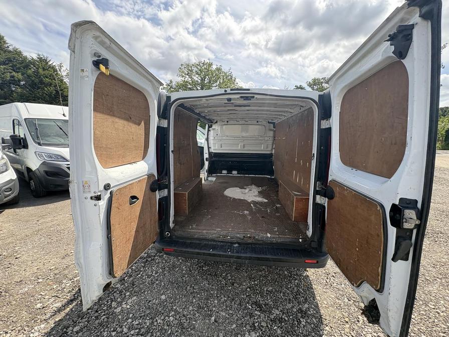 2015 Vauxhall Vivaro – Model: Vivaro  2900 CDTI – DS15EPK