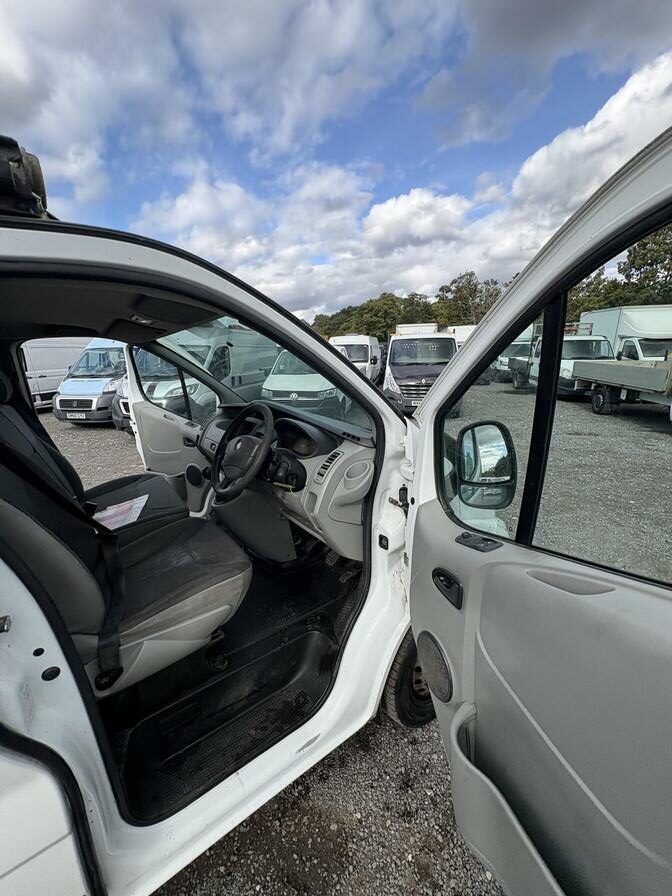 2011 Vauxhall Vivaro – Model: Vivaro 2700 CDTi 89 SWB – PE61XHN