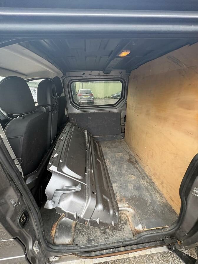 2015 Renault Trafic – Model: Trafic SL27 Business+ dCi – DN15HZT