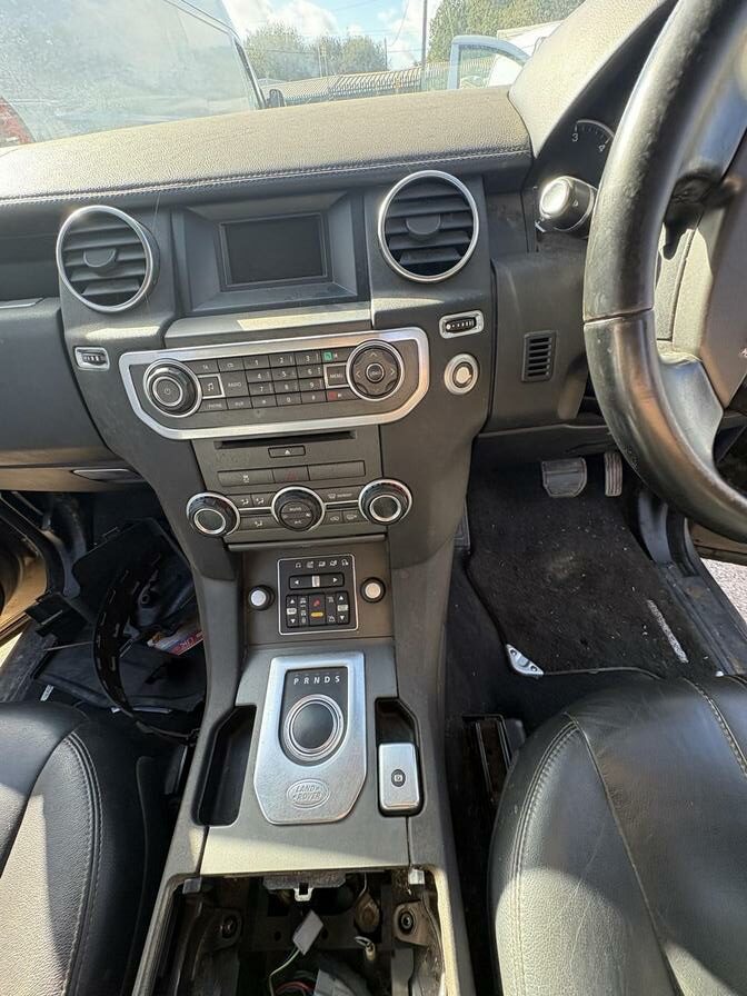 2012 Land Rover Discovery – Model: Discovery TDV6 Auto 210 – VE12FXO