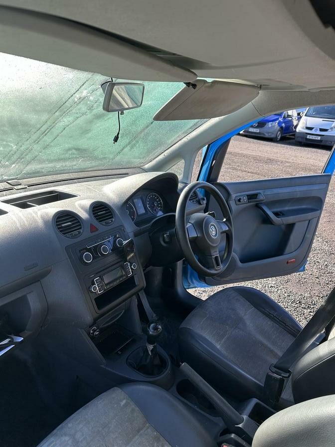 2011 Volkswagen Caddy MaxI – Model: Caddy Maxi C20 TDI – FG61RSZ