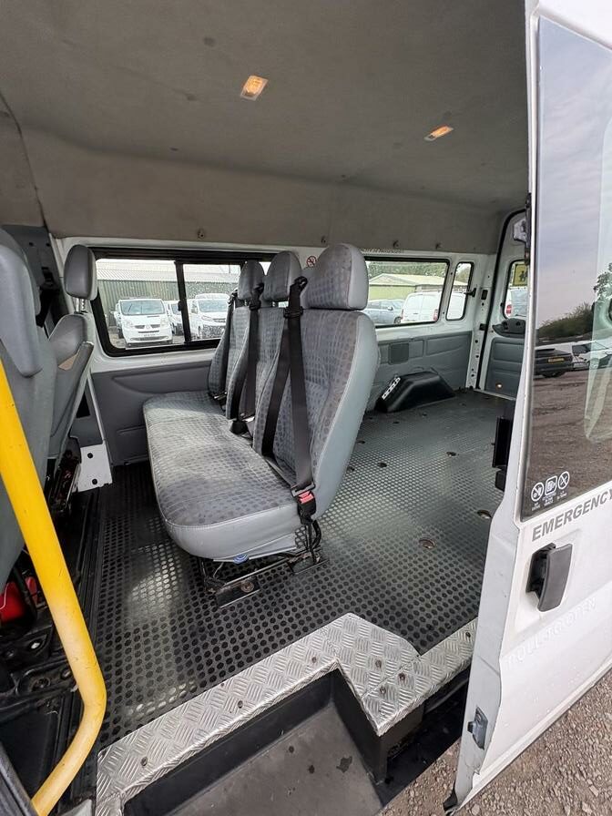 2008 Ford Transit – Model: Transit 100 15-Seat RWD – MH08JRX